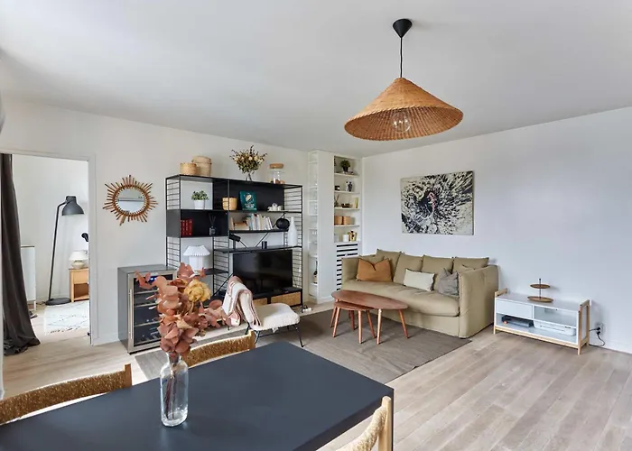Charming 1 Bedroom Heart 16th In Apartment