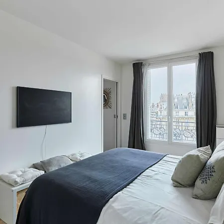 Charming 1 Bedroom Heart 16th In