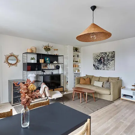 Charming 1 Bedroom Heart 16th In Apartmán